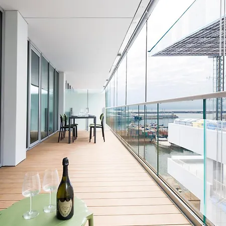 Waterfront Luxury Studio, Free Parking, Ac, Netflix & Wifi By Tilo Lux Appartement