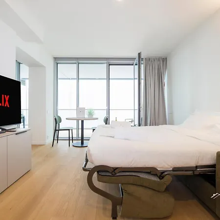 Waterfront Luxury Studio, Free Parking, Ac, Netflix & Wifi By Tilo Lux