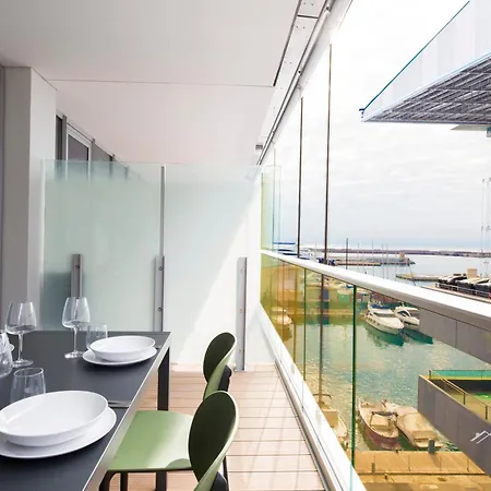 Waterfront Luxury Studio, Free Parking, Ac, Netflix & Wifi By Tilo Lux شقة