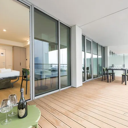 Waterfront Luxury Studio, Free Parking, Ac, Netflix & Wifi By Tilo Lux *