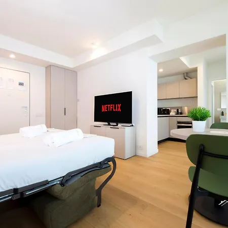 Waterfront Luxury Studio, Free Parking, Ac, Netflix & Wifi By Tilo Lux شقة *